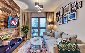 Apartament A2 DOMiTU z Basenem, Sauną, Jacuzzi - 5D Apartments
